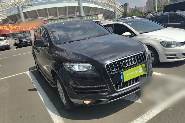 Used Audi Q7 2015 35 TFSI Ambition Edition Front Right 45 Deg