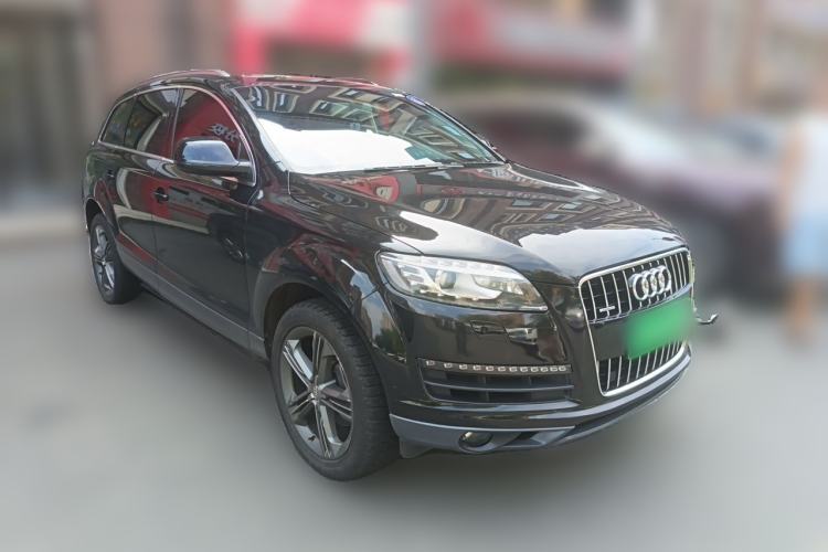 Used Audi Q7 2015 35 TFSI Ambition Edition Front Right 45 Deg