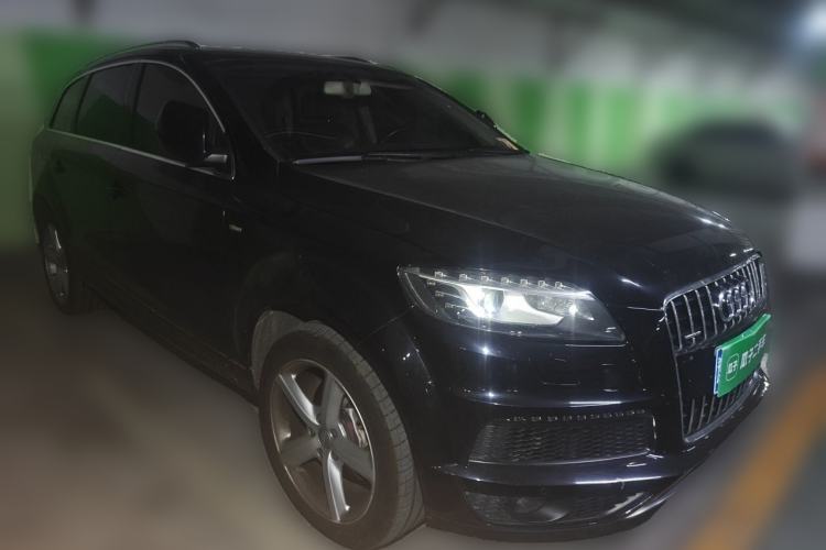 Used Audi Q7 2015 35 TFSI Sport Edition Front Right 45 Deg