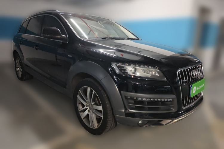 Used Audi Q7 2015 40 TFSI Collector's Edition Front Right 45 Deg
