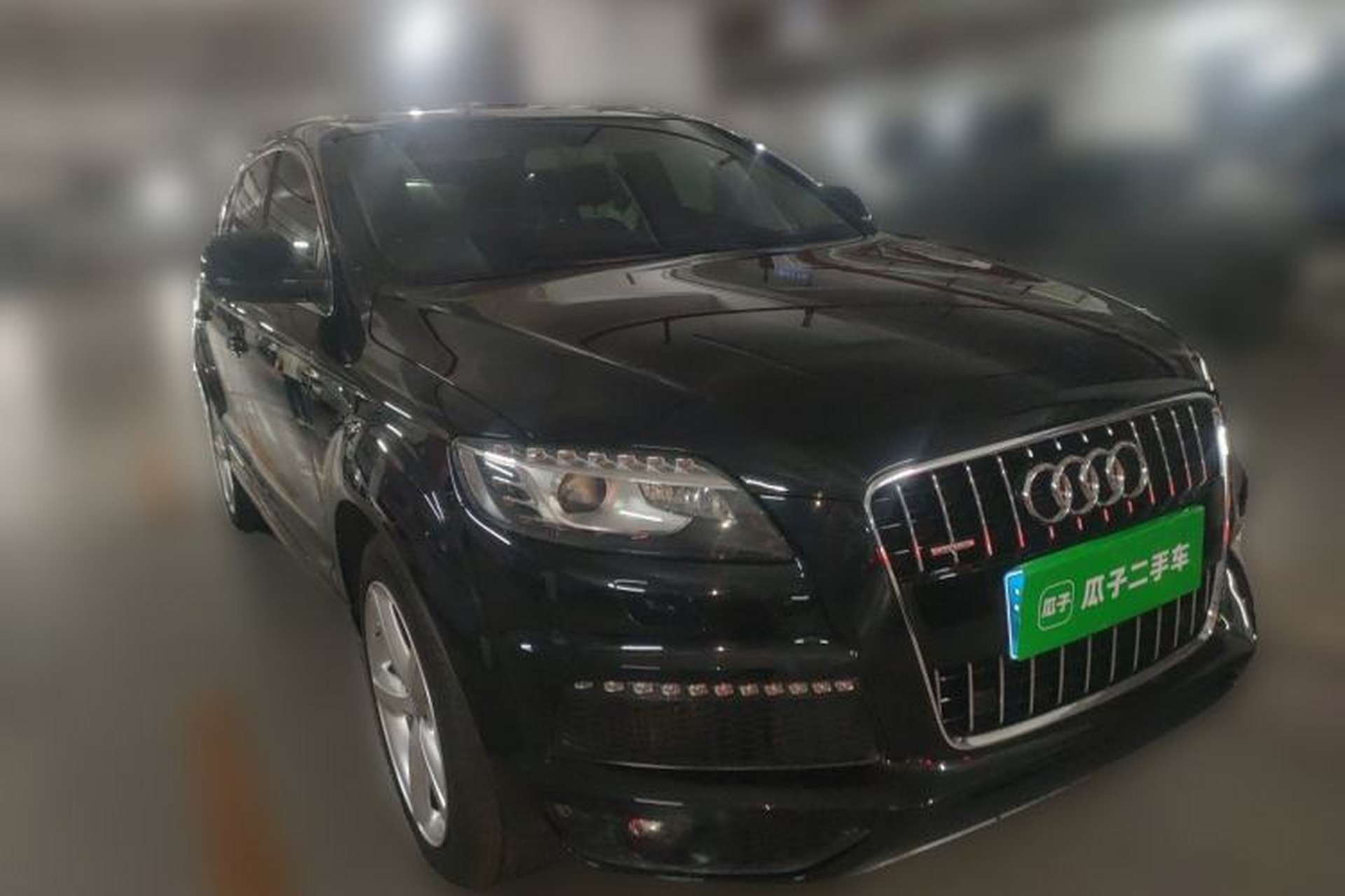 Used Audi Q7 2015 35 TDI Excellence Edition Front Right 45 Deg
