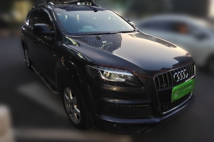 Used Audi Q7 2015 35 TFSI Ambition Edition Front Right 45 Deg
