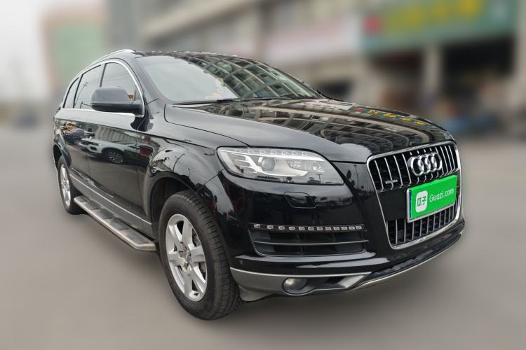 Used Audi Q7 2015 35 TFSI Ambition Edition Front Right 45 Deg