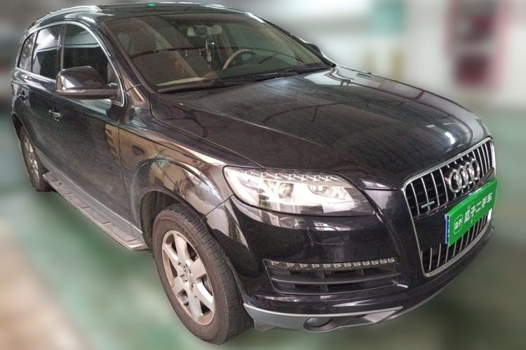 Used Audi Q7 2015 35 TFSI Ambition Edition Front Right 45 Deg