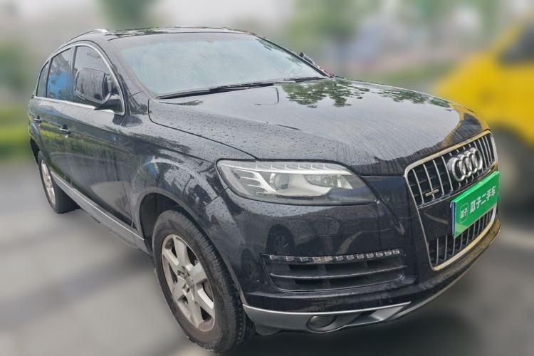 Used Audi Q7 2015 35 TFSI Ambition Edition Front Right 45 Deg