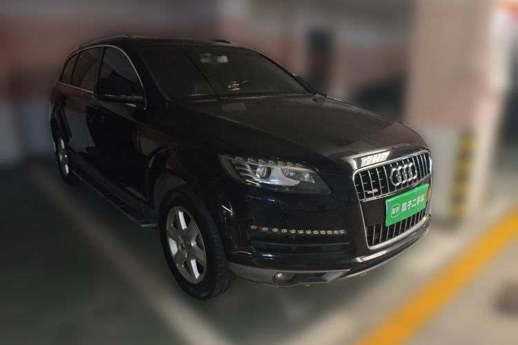Used Audi Q7 2015 35 TFSI Ambition Edition Front Right 45 Deg