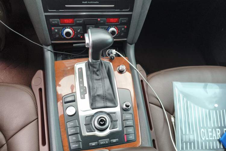 Used Audi Q7 2015 40 TFSI Collector's Edition Gear Lever
