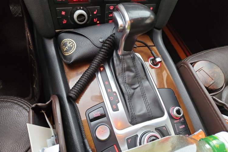 Used Audi Q7 2015 35 TFSI Ambition Edition Gear Lever