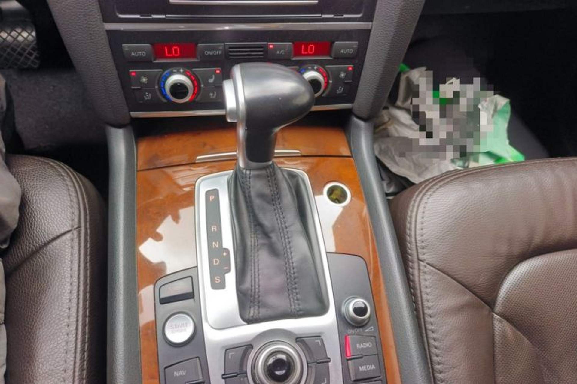 Used Audi Q7 2015 40 TFSI Collector's Edition Gear Lever