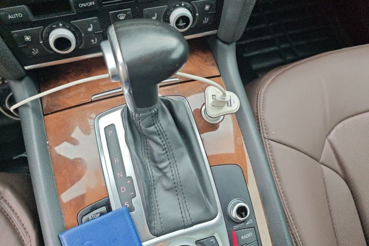 Used Audi Q7 2015 35 TFSI Ambition Edition Gear Lever