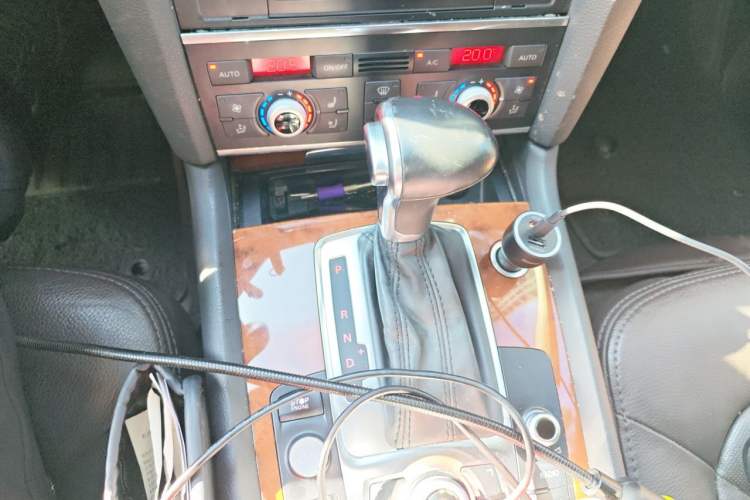 Used Audi Q7 2015 40 TFSI Collector's Edition Gear Lever