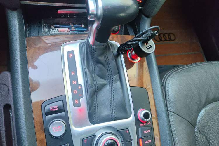 Used Audi Q7 2015 35 TFSI Ambition Edition Gear Lever