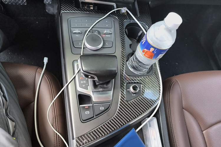 Used Audi Q7  Gear Lever
