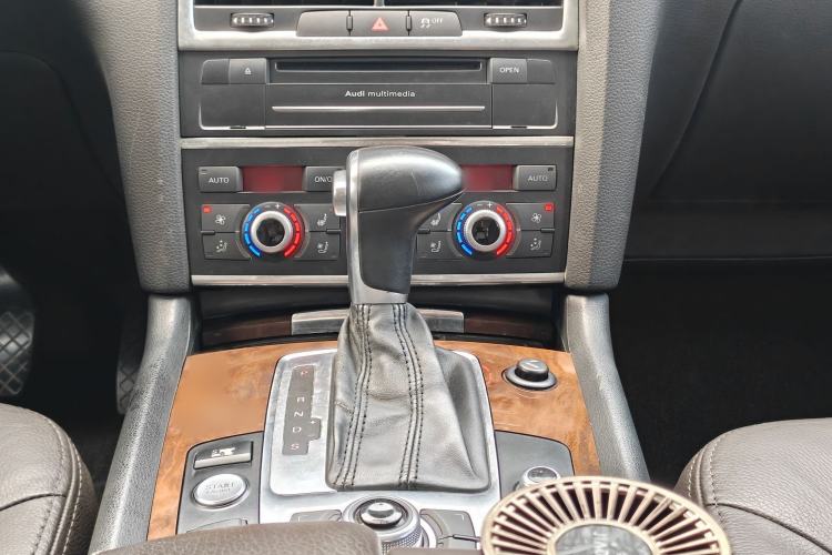 Used Audi Q7 2015 35 TFSI Ambition Edition Gear Lever