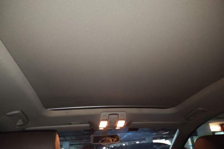 Used Audi Q7 2015 35 TFSI Ambition Edition Headliner