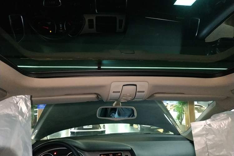 Used Audi Q7 2015 35 TFSI Ambition Edition Headliner