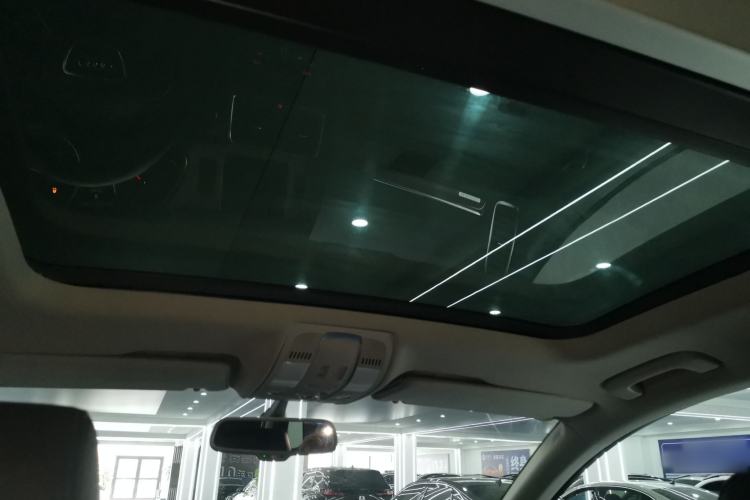Used Audi Q7 2015 35 TFSI Ambition Edition Headliner