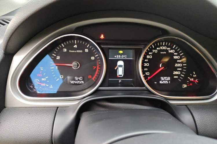 Used Audi Q7 2015 35 TFSI Ambition Edition Instrument Cluster