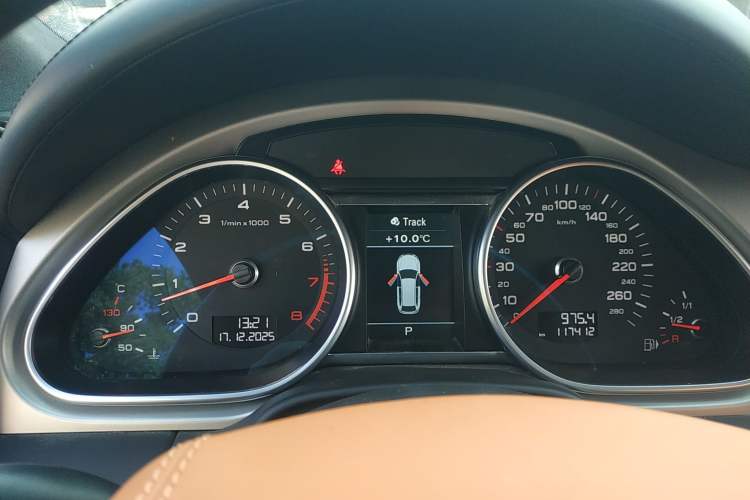 Used Audi Q7 2015 35 TFSI Ambition Edition Instrument Cluster