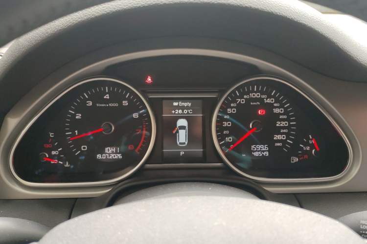 Used Audi Q7 2015 35 TFSI Ambition Edition Instrument Cluster