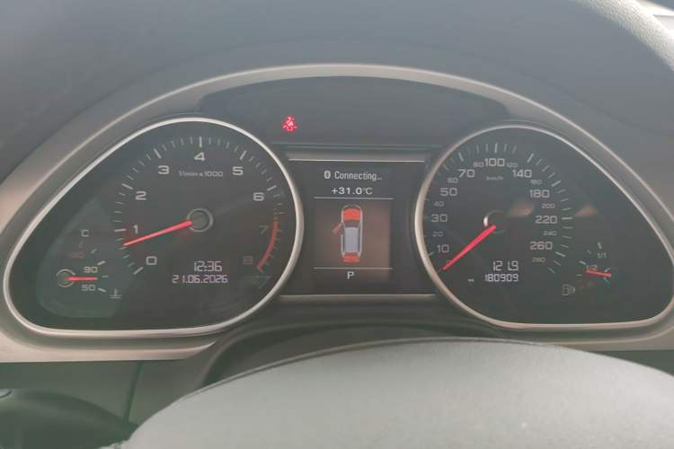Used Audi Q7 2015 40 TFSI Collector's Edition Instrument Cluster