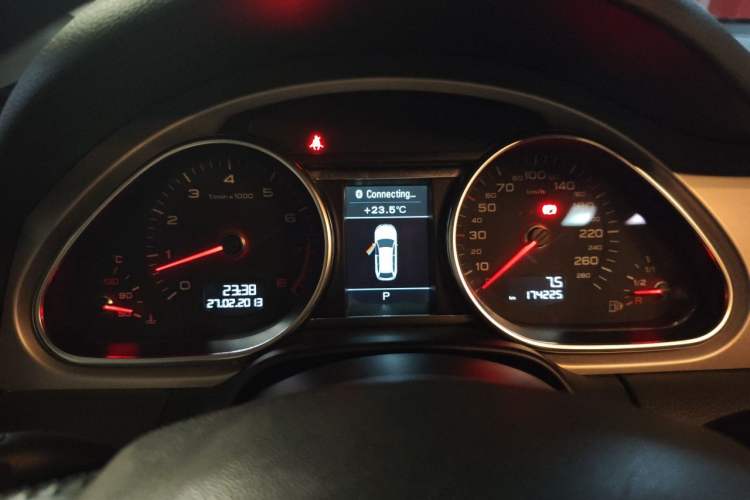 Used Audi Q7 2015 35 TFSI Ambition Edition Instrument Cluster