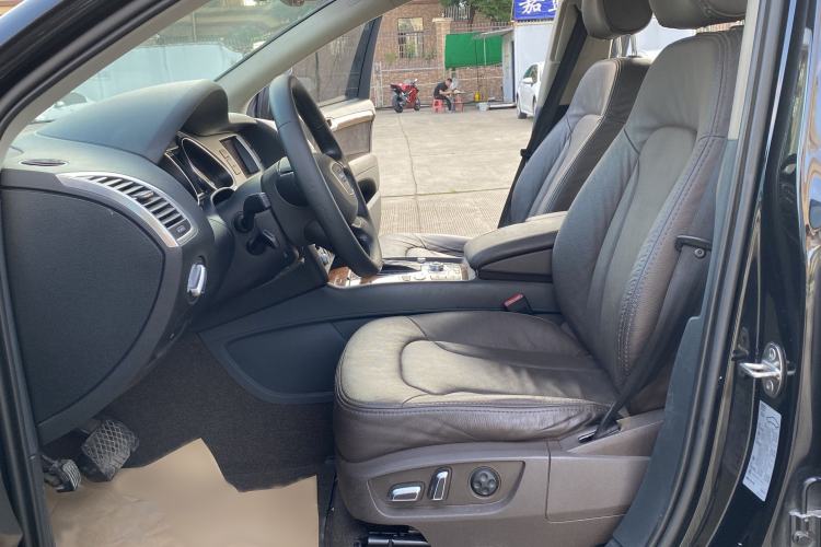 Used Audi Q7 2015 35 TFSI Sport Edition Interior 1