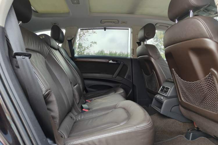 Used Audi Q7 2015 35 TFSI Ambition Edition Interior 10