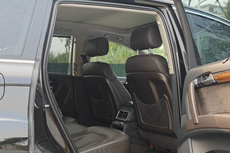 Used Audi Q7 2015 35 TFSI Ambition Edition Interior 12