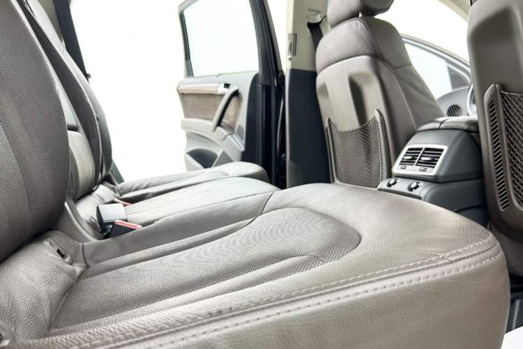 Used Audi Q7 2015 35 TFSI Ambition Edition Interior 15