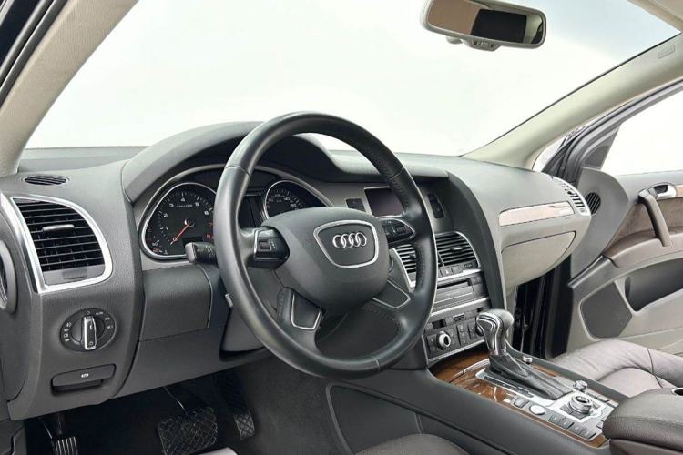 Used Audi Q7 2015 35 TFSI Ambition Edition Interior 2