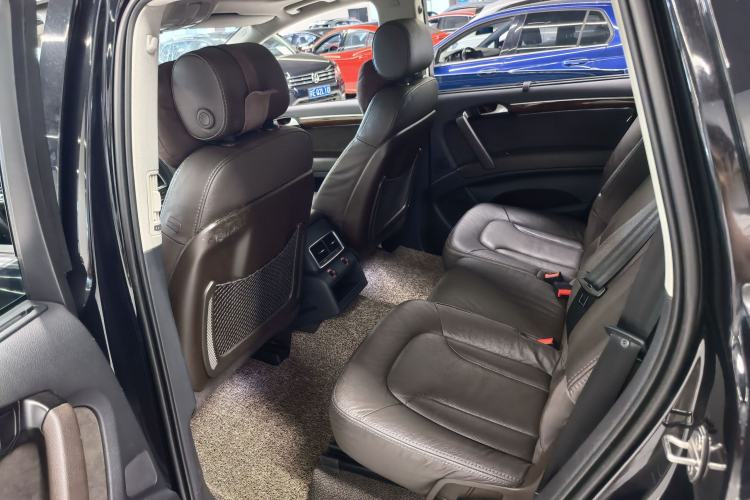 Used Audi Q7 2015 35 TFSI Ambition Edition Interior 2