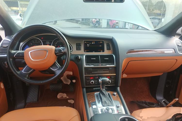 Used Audi Q7 2015 35 TFSI Ambition Edition Interior 2