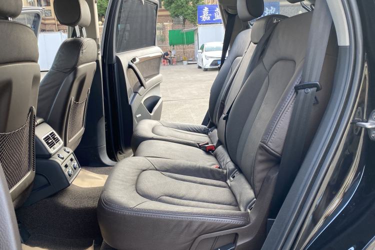 Used Audi Q7 2015 35 TFSI Sport Edition Interior 2