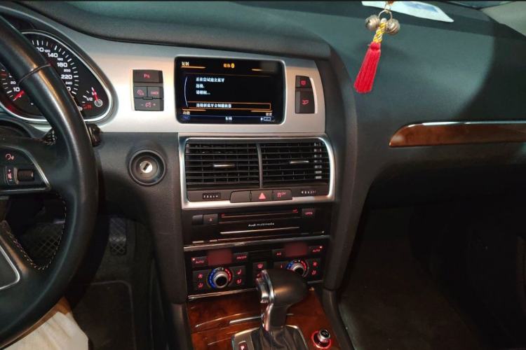Used Audi Q7 2015 35 TFSI Sport Edition Interior 3