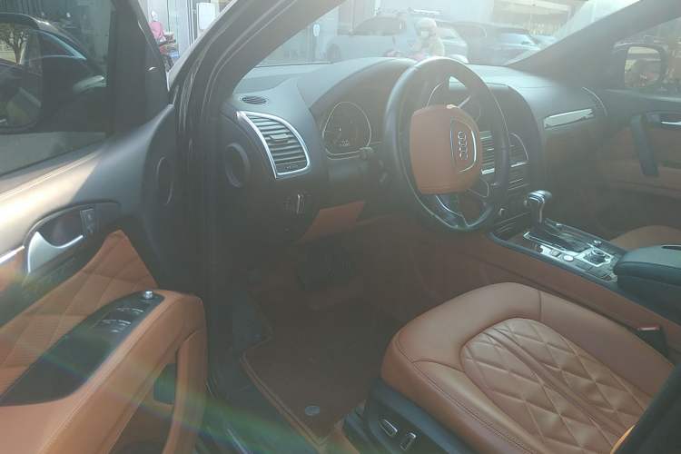 Used Audi Q7 2015 35 TFSI Ambition Edition Interior 3