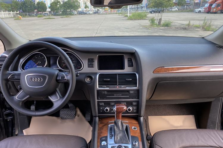 Used Audi Q7 2015 35 TFSI Sport Edition Interior 3