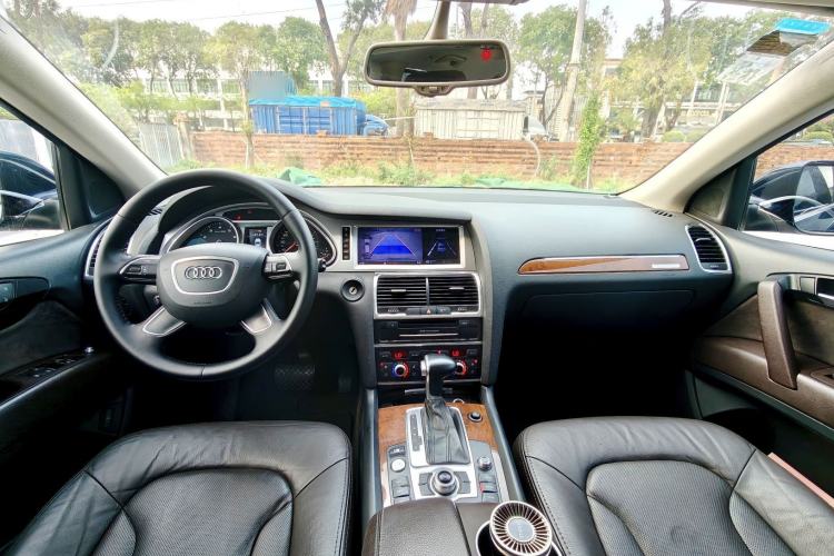 Used Audi Q7 2015 35 TFSI Ambition Edition Interior 3