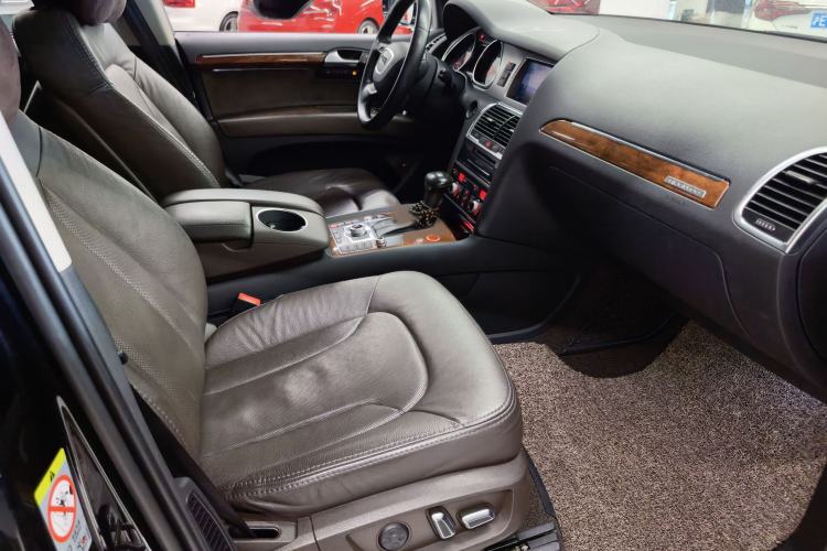 Used Audi Q7 2015 35 TFSI Ambition Edition Interior 6