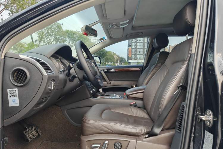Used Audi Q7 2015 35 TFSI Ambition Edition Interior 6