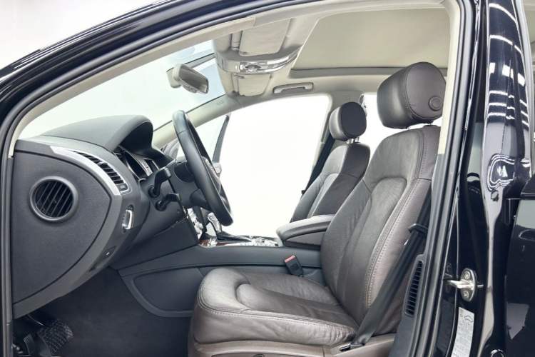Used Audi Q7 2015 35 TFSI Ambition Edition Interior 7