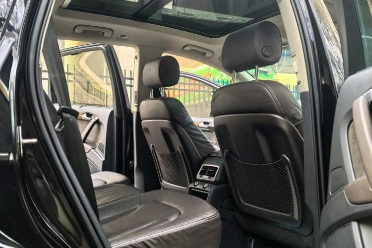 Used Audi Q7 2015 35 TFSI Ambition Edition Interior 7
