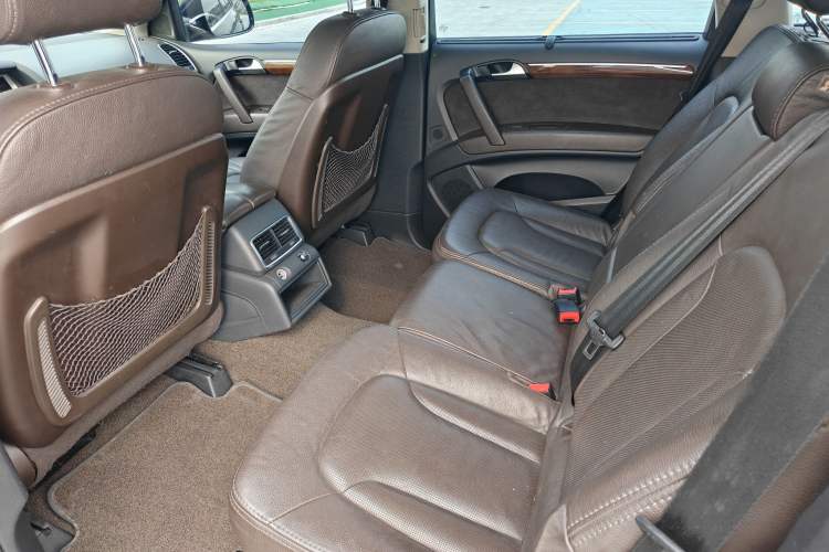 Used Audi Q7 2015 35 TFSI Ambition Edition Interior 9