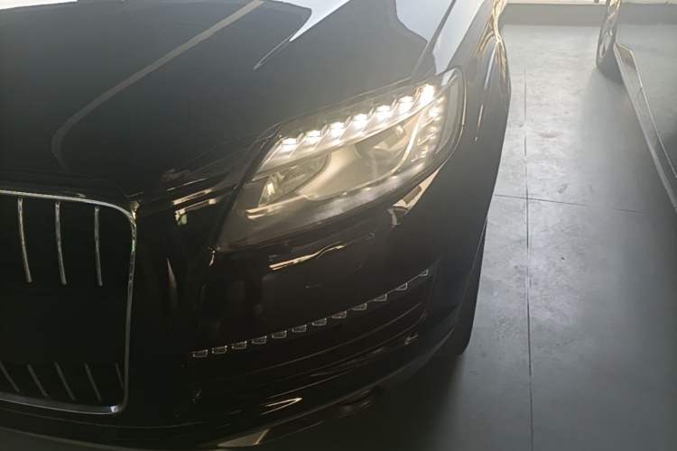 Used Audi Q7 2015 35 TFSI Ambition Edition Left Front Headlight