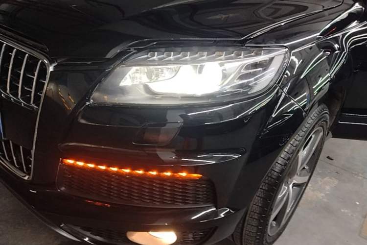 Used Audi Q7 2015 35 TFSI Sport Edition Left Front Headlight