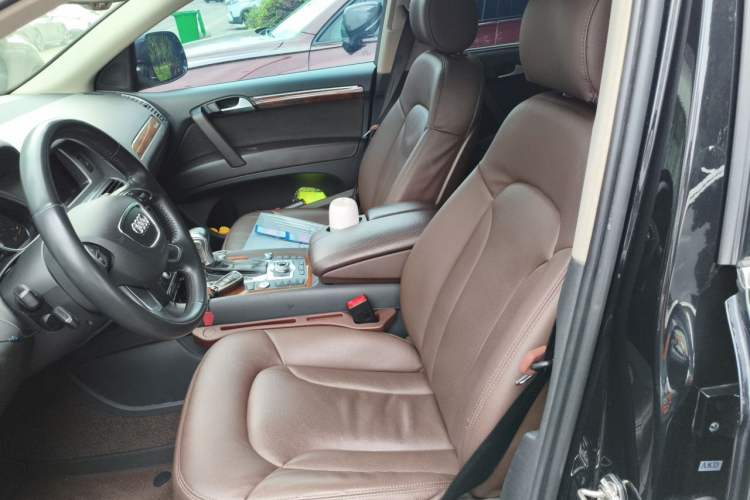Used Audi Q7 2015 40 TFSI Collector's Edition Left Front Seat