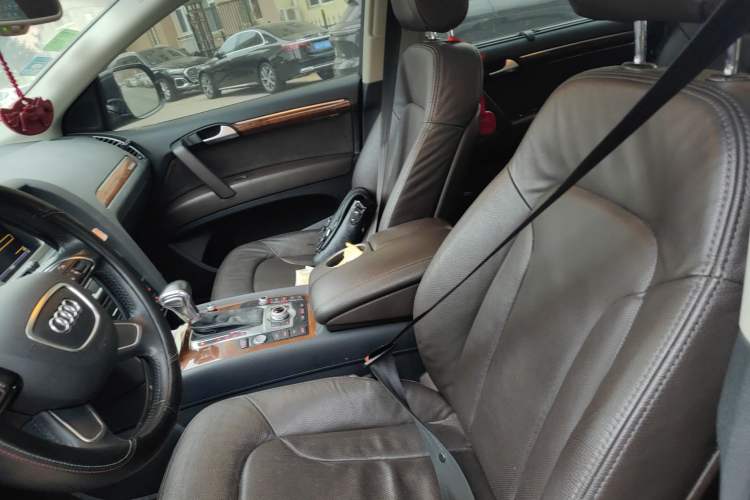 Used Audi Q7 2015 35 TFSI Sport Edition Left Front Seat