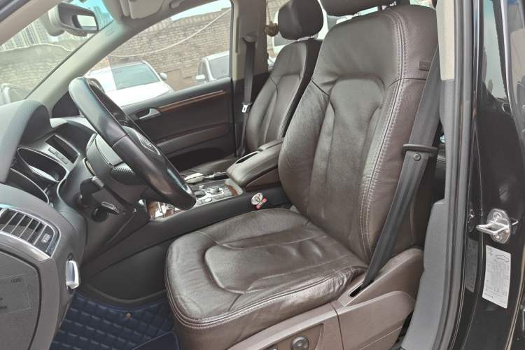 Used Audi Q7 2015 35 TFSI Sport Edition Left Front Seat