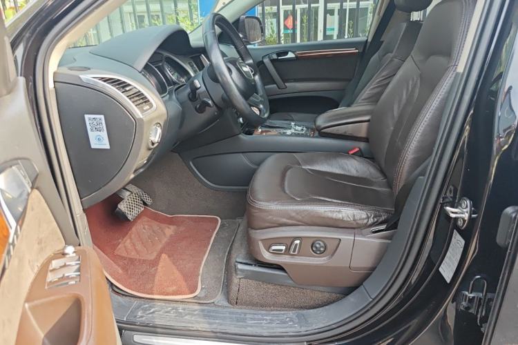 Used Audi Q7 2015 40 TFSI Collector's Edition Left Front Seat