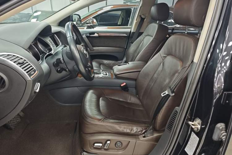 Used Audi Q7 2015 35 TFSI Ambition Edition Left Front Seat